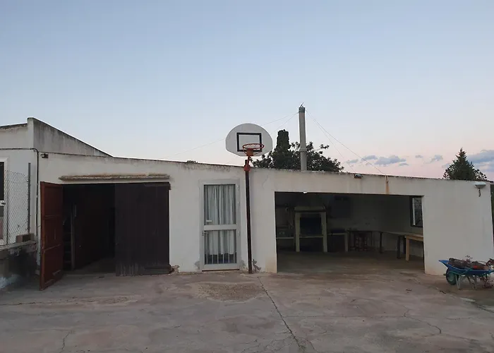 Casa Estela Nyaraló